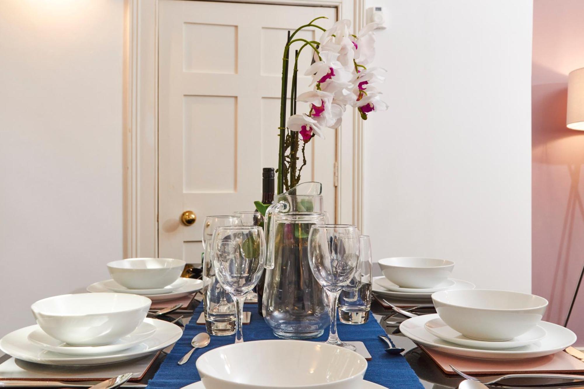 Beautiful 2Bedroom 4 Actual Beds House With Wifi By Purestay Bath Extérieur photo